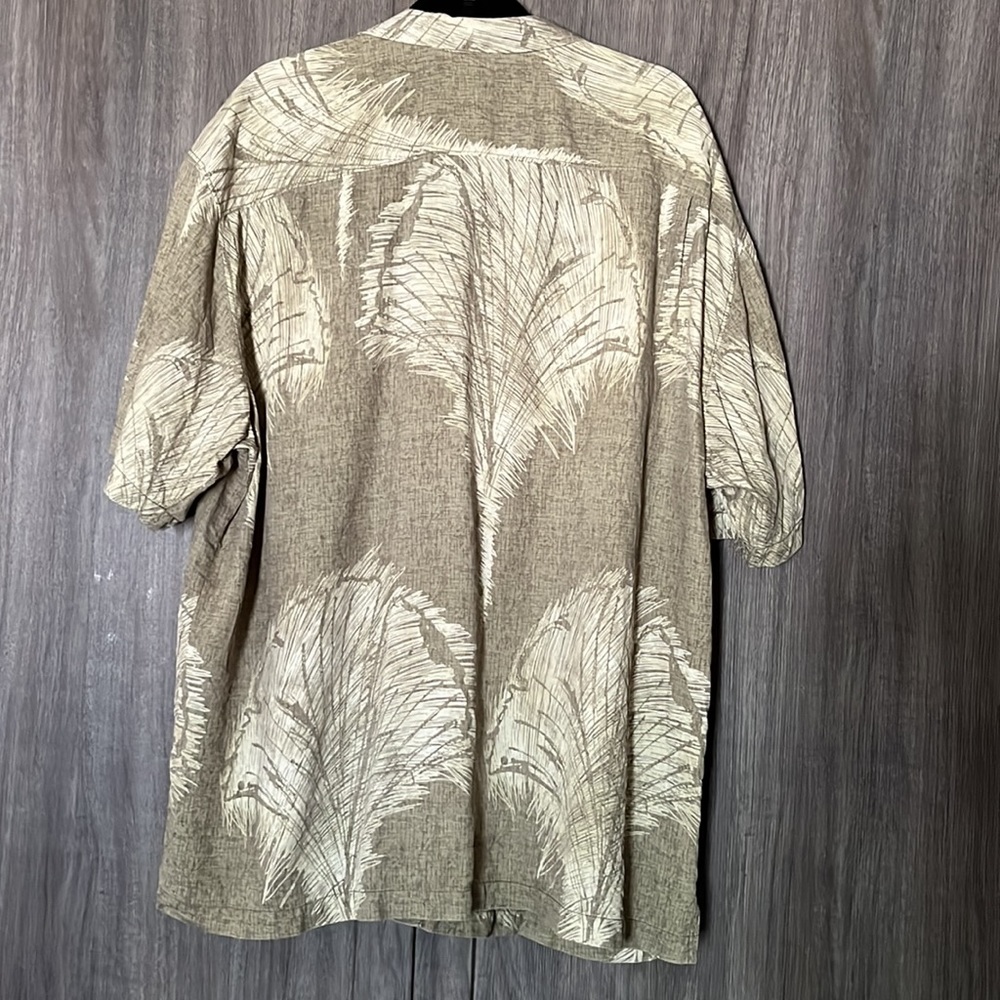 TOMMY BAHAMA silk shirt - Picture 4 of 11
